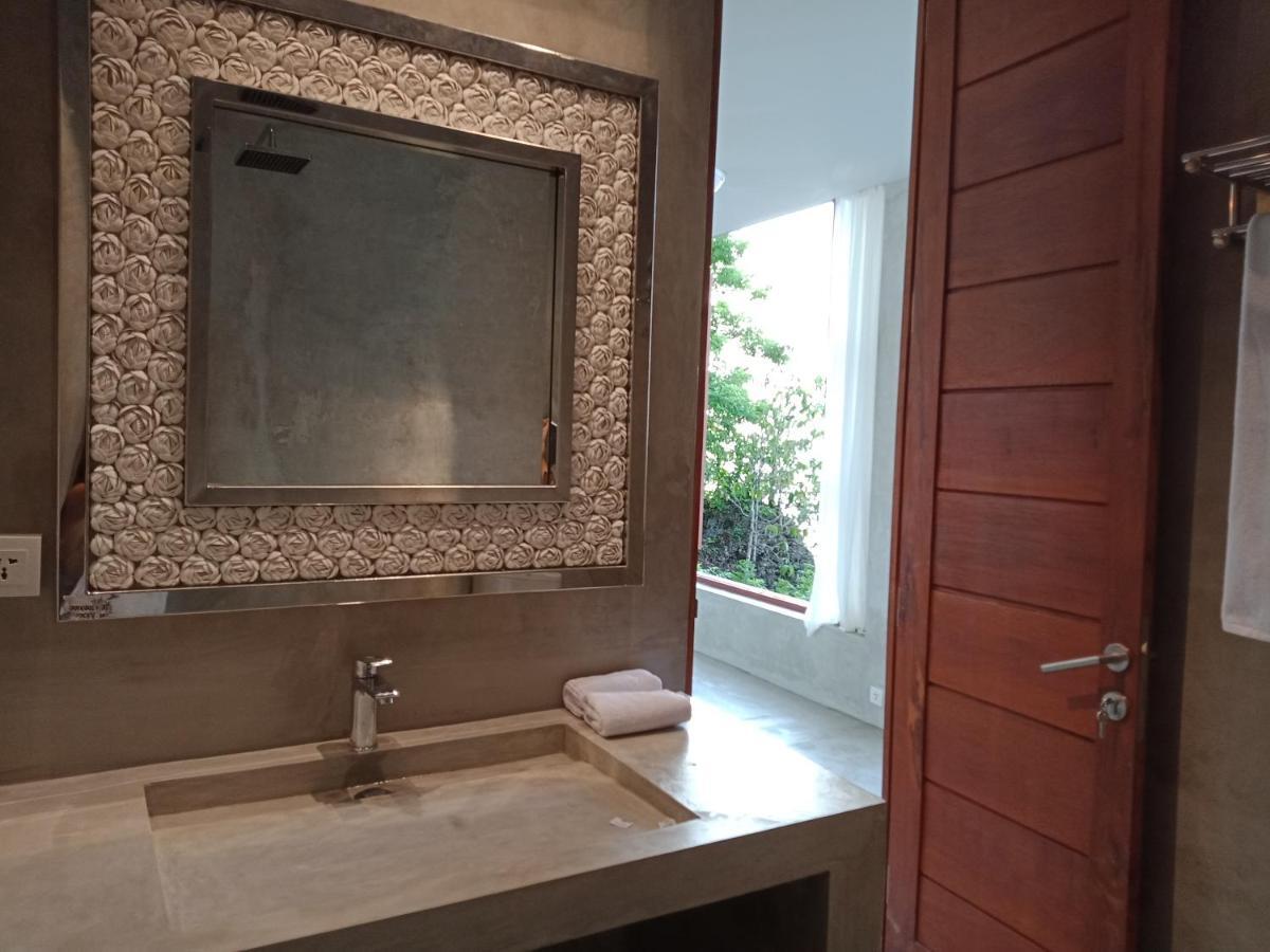 Villa V Uluwatu 외부 사진