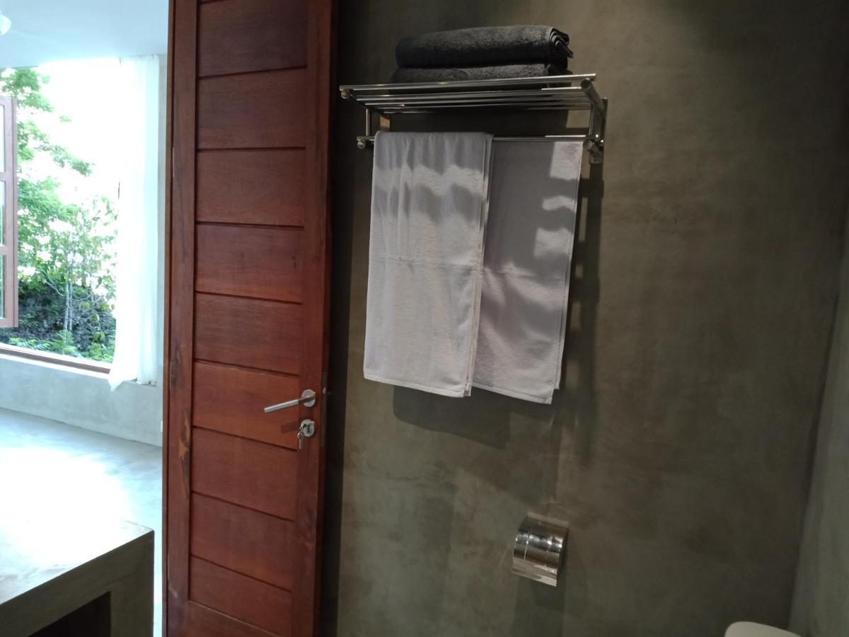 Villa V Uluwatu 외부 사진